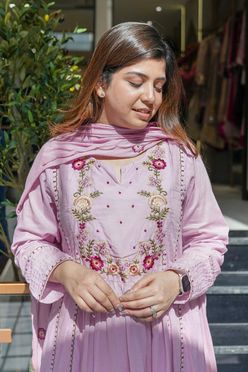 Blush Pink Embroidered Ethnic Kurta Set with Dupatta
