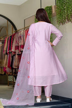 Blush Pink Embroidered Ethnic Kurta Set with Dupatta