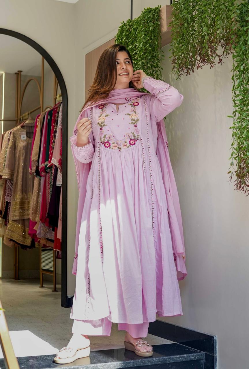 Blush Pink Embroidered Ethnic Kurta Set with Dupatta