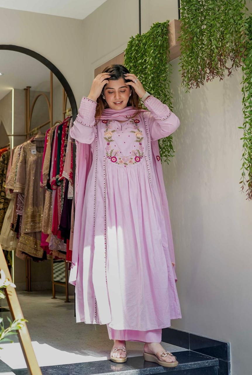 Blush Pink Embroidered Ethnic Kurta Set with Dupatta